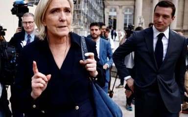 Far-Right Surge in Europe: Navigating Changes for Foreigners in France